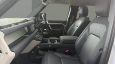 Land Rover Defender 3.0 D250 X-Dynamic SE 110 5dr Auto Diesel Estate